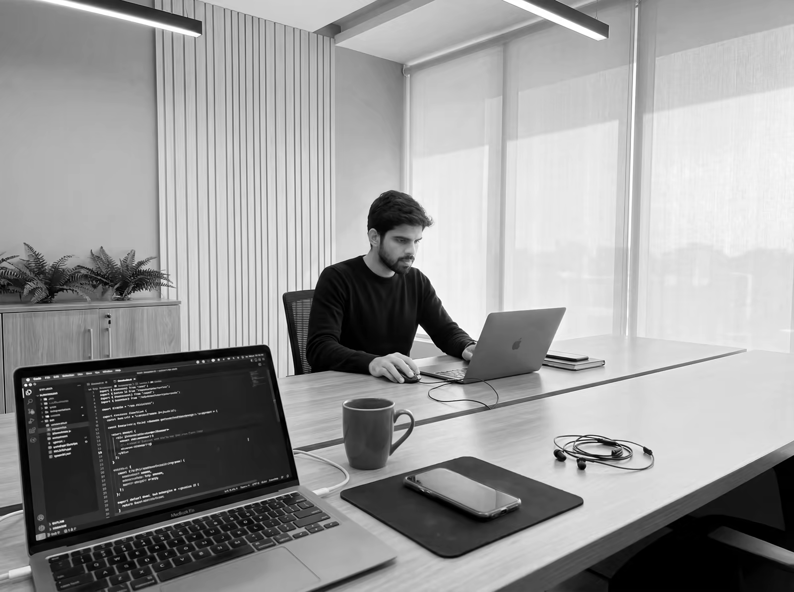 Shared worktable